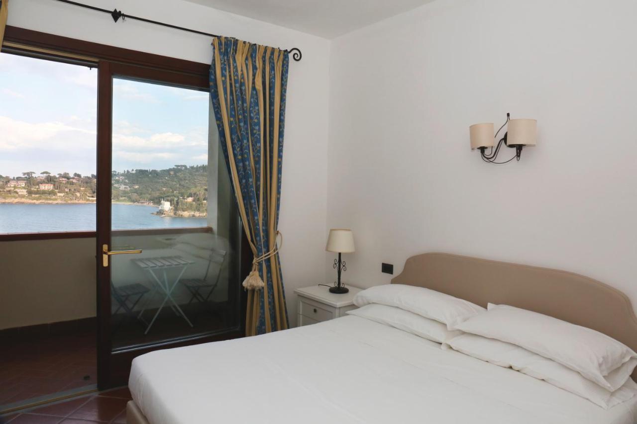 Albergo Filippo II Porto Santo Stefano  Exterior photo