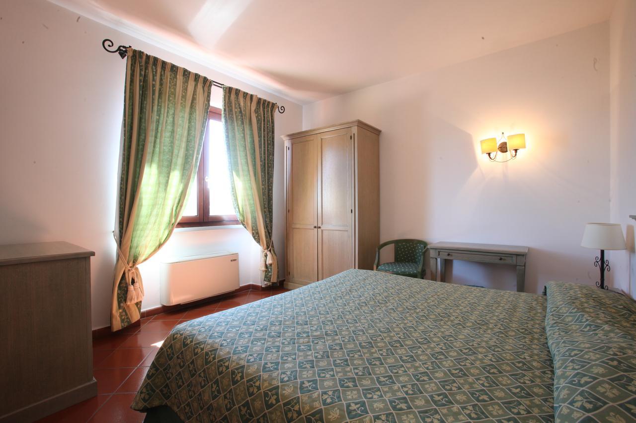 Albergo Filippo II Porto Santo Stefano  Exterior photo